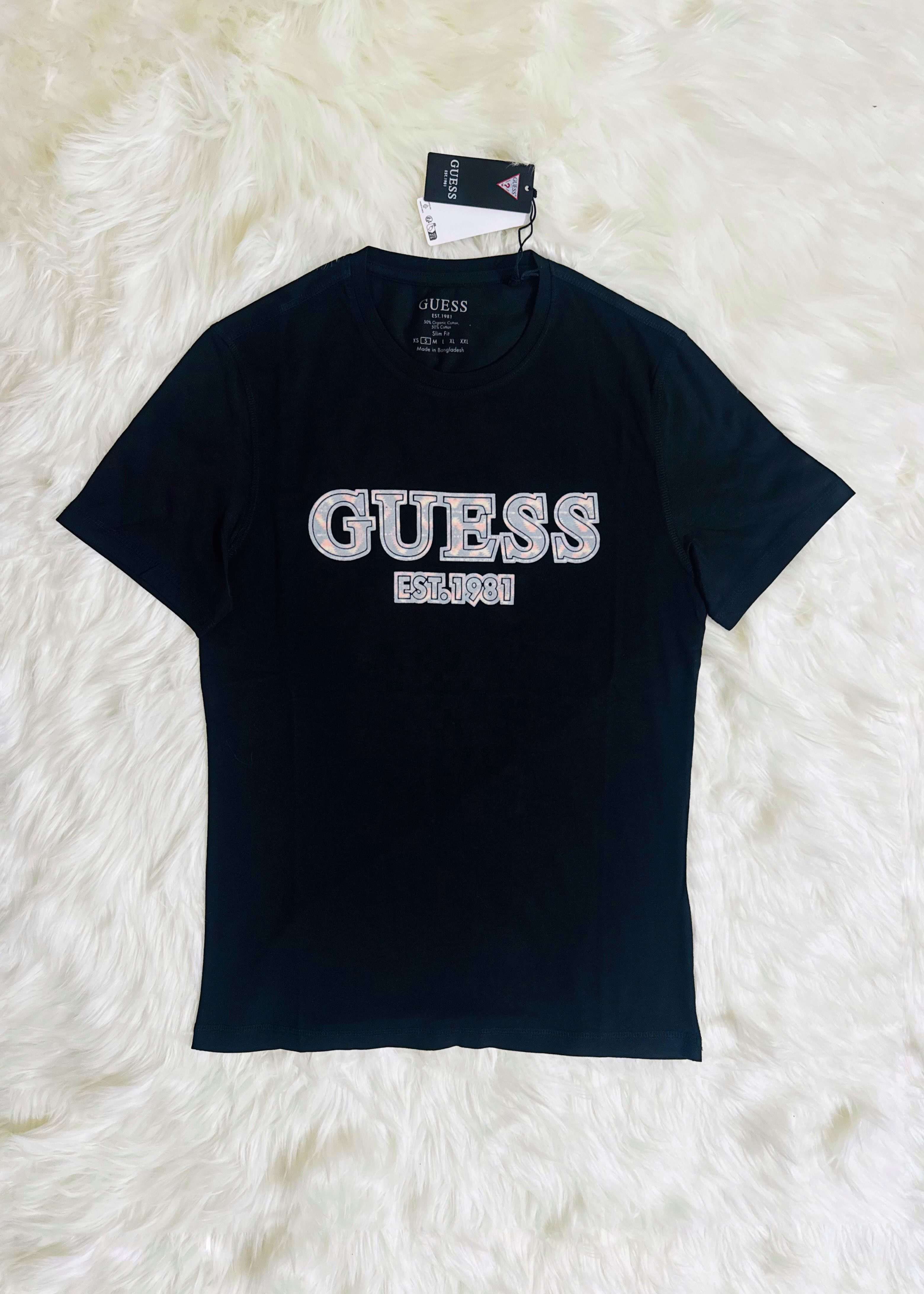 ⭐ GUESS Classic T-Shirt – Style That Defines You ⭐