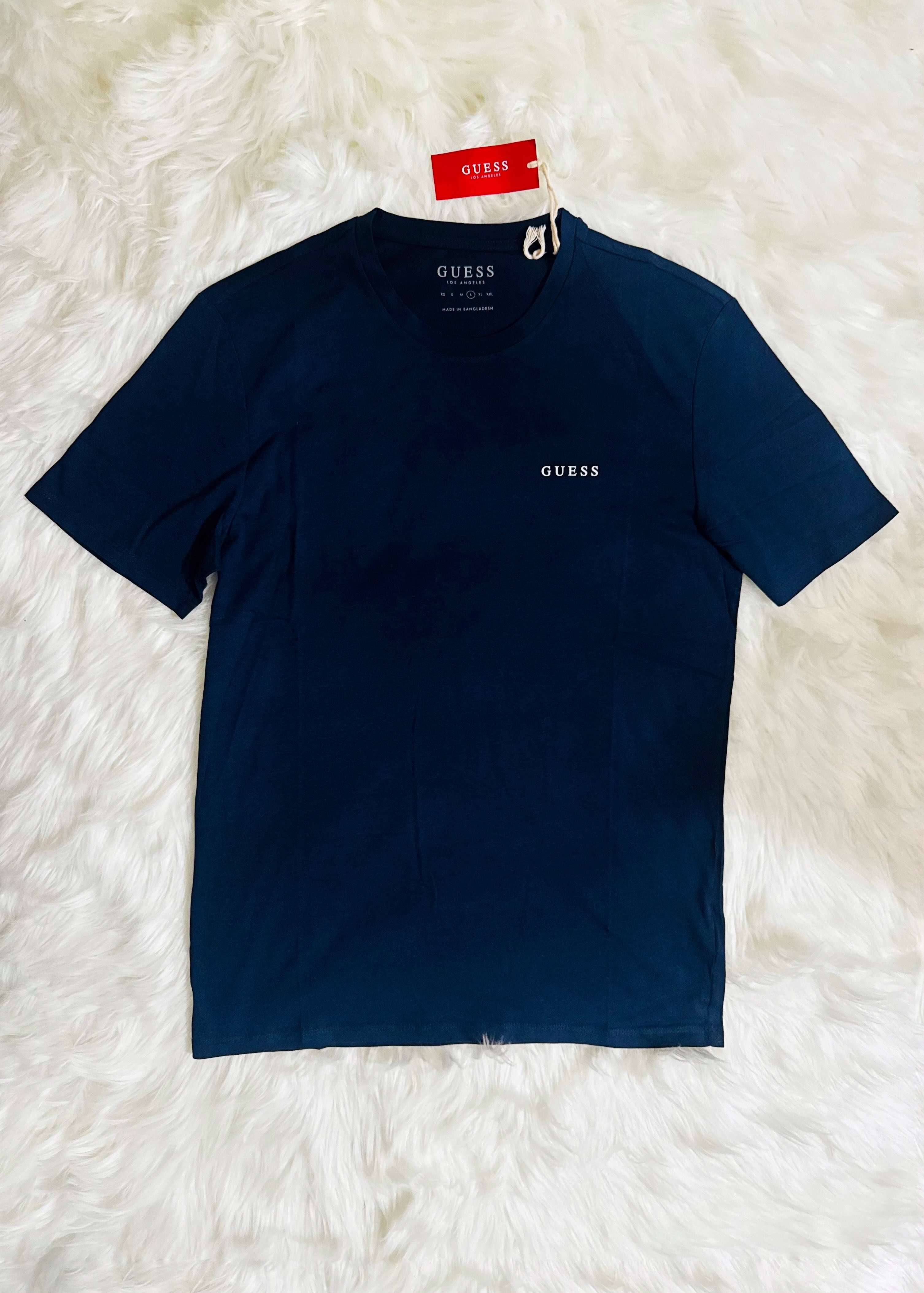 ⭐ GUESS Classic T-Shirt – Style That Defines You ⭐