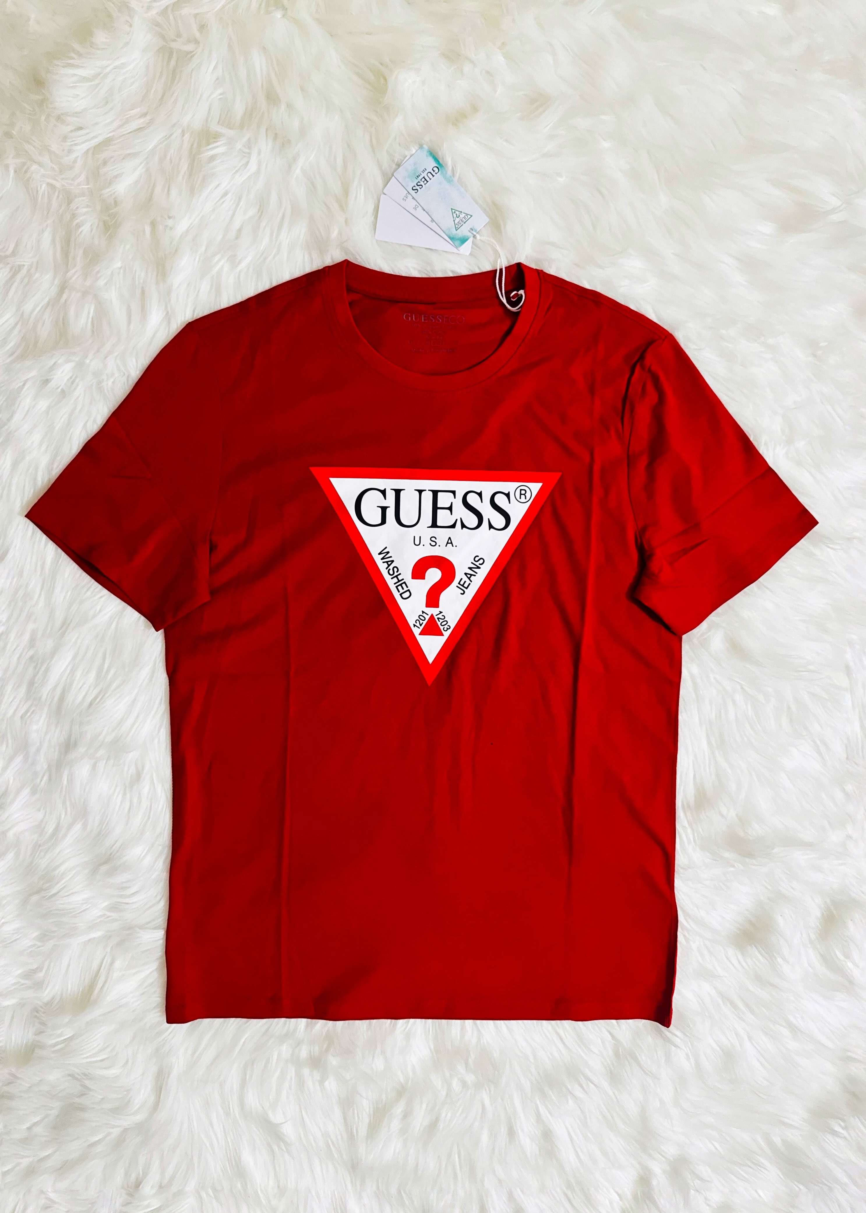 ⭐ GUESS Classic T-Shirt – Style That Defines You ⭐